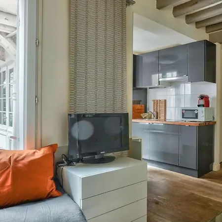 Beautiful Studio Paris Invalides * 巴黎