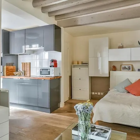 Beautiful Studio Paris Invalides 公寓 *